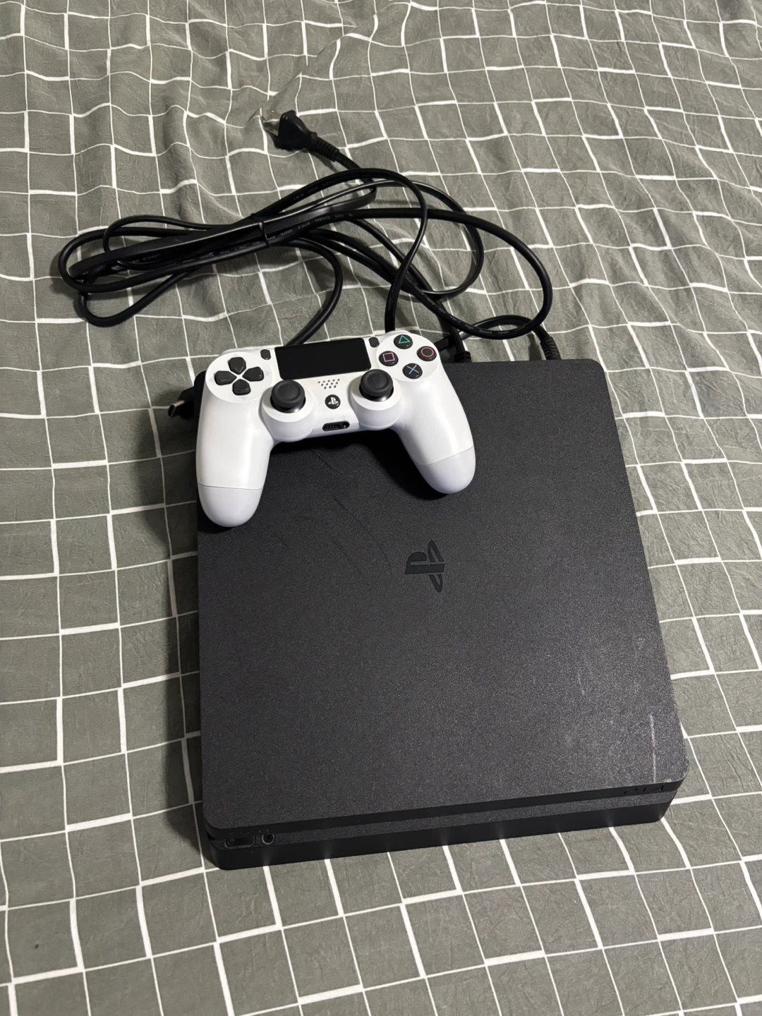 Sony PlayStation 4 Slim Console - photo 4
