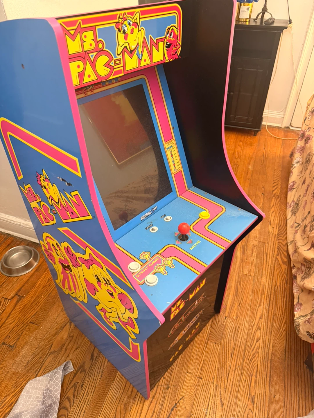 Ms. Pac-Man Arcade1Up Cabinet - photo 2