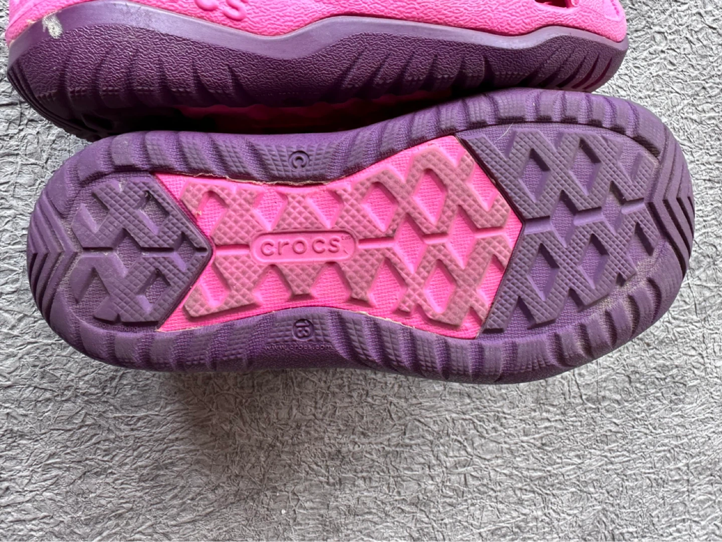 Pink Crocs Kids  Shoes size 13 - photo 3