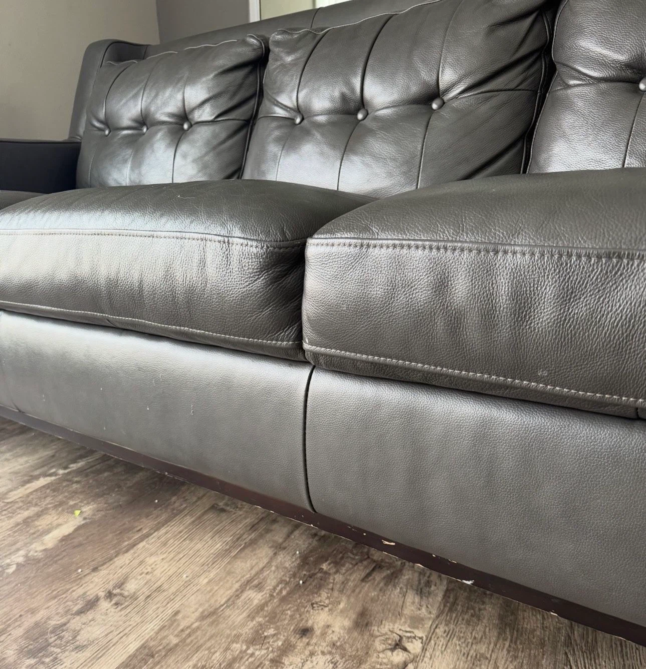Set of 3 Grey Leather Armchairs and Matching Sofa - photo 2