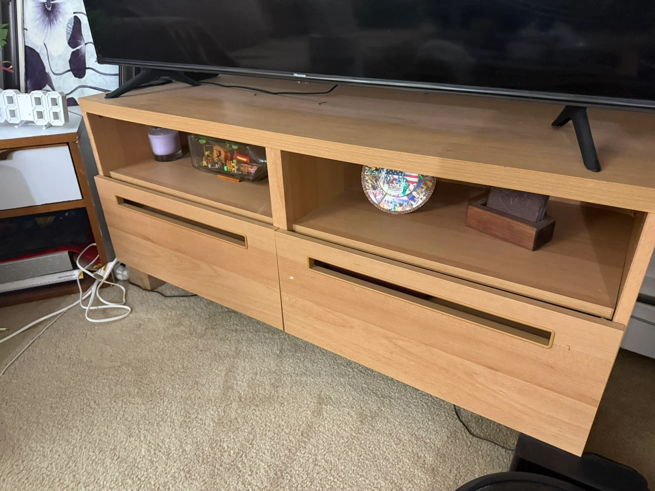 FREE TV Stand / Entertainment Unit
