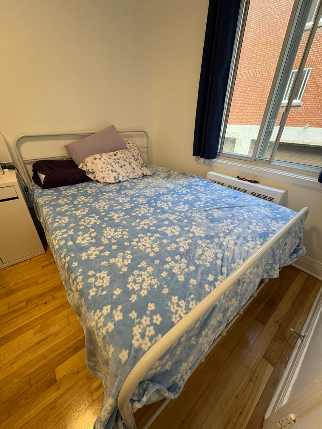 White Metal Bed Frame - photo 2