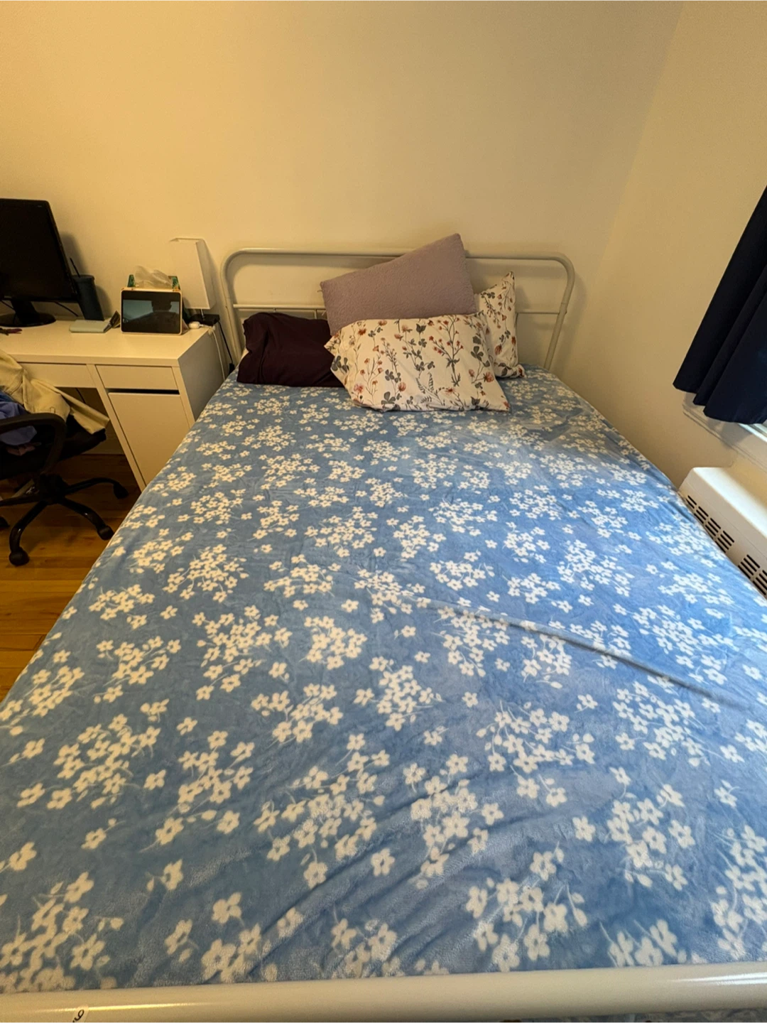 White Metal Bed Frame - photo 3