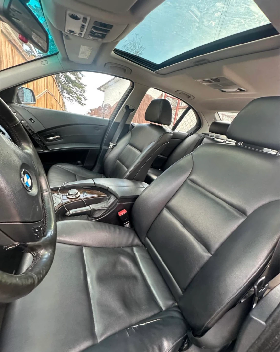 Black BMW 525i Sedan - photo 3