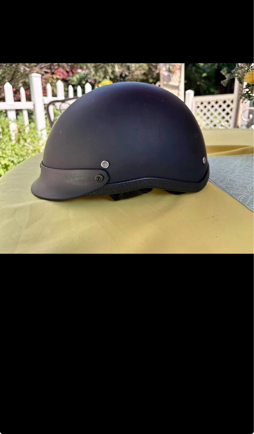 ⚽️Black Motorcycle Half Helmet
