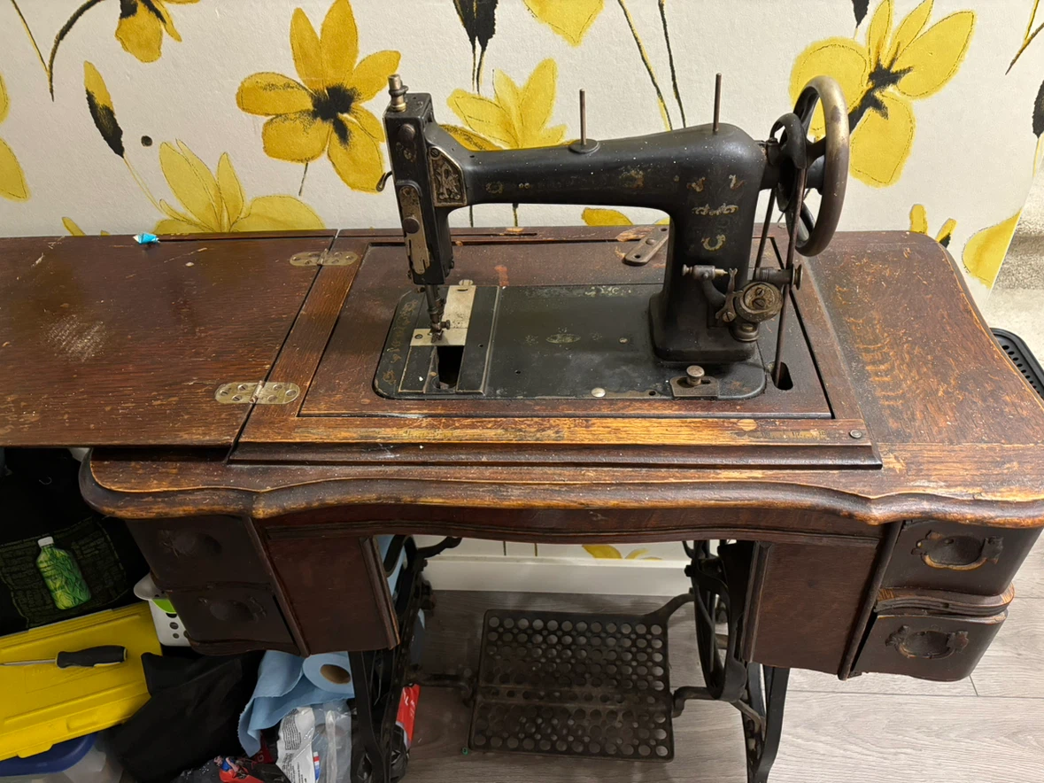 Vintage Raymond Sewing Machine with Wooden Cabinet - photo 2
