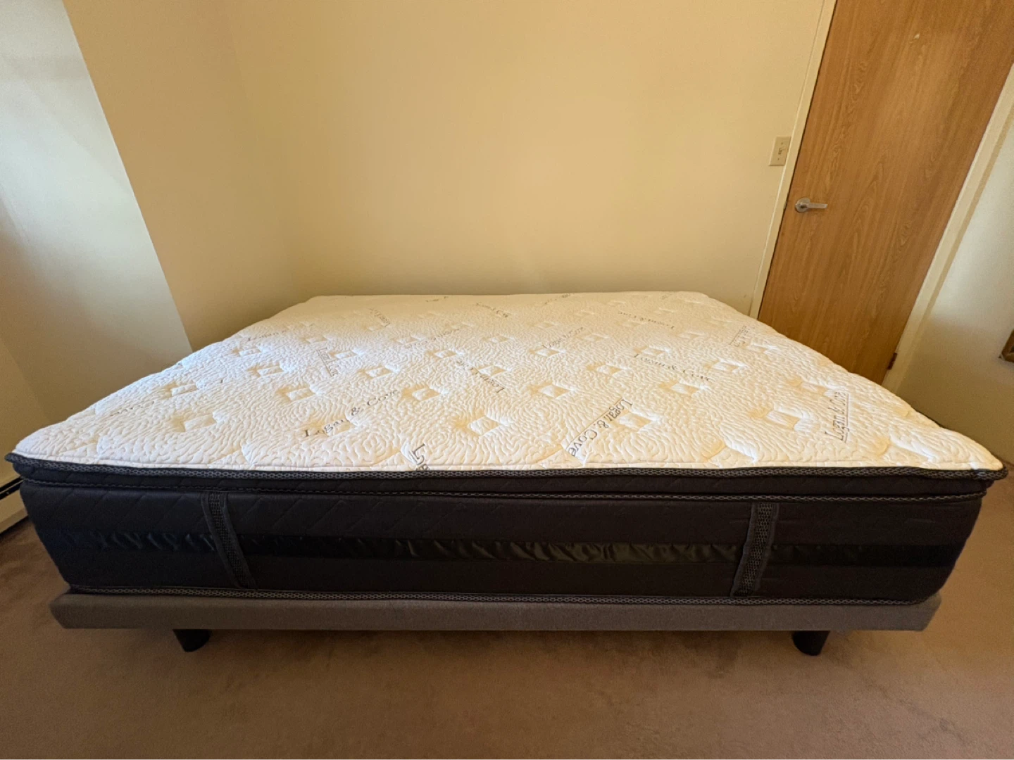 Double Mattress with Sleep Country Frame - photo 5