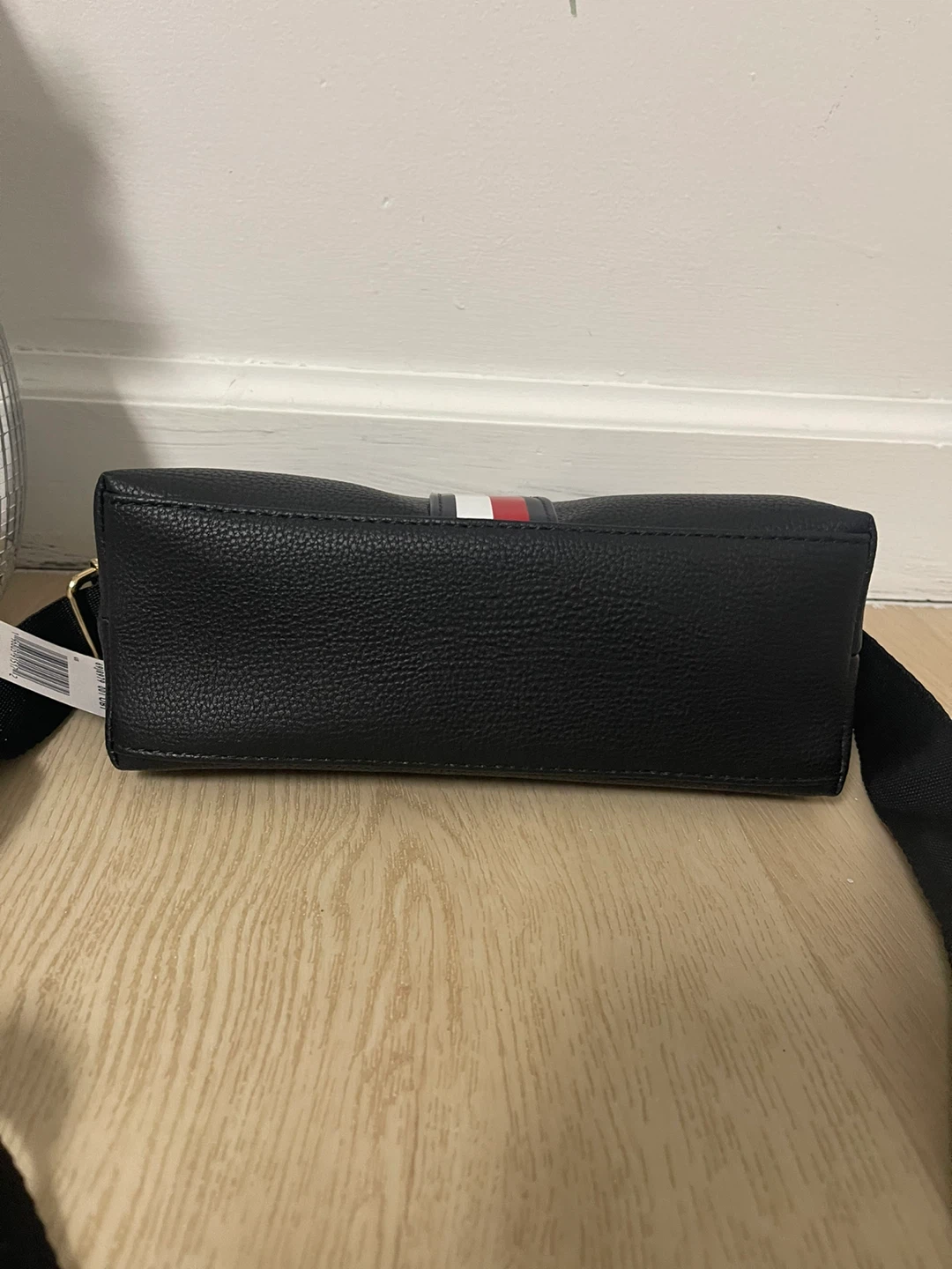 Tommy Hilfiger Black Leather Crossbody Bag - photo 3