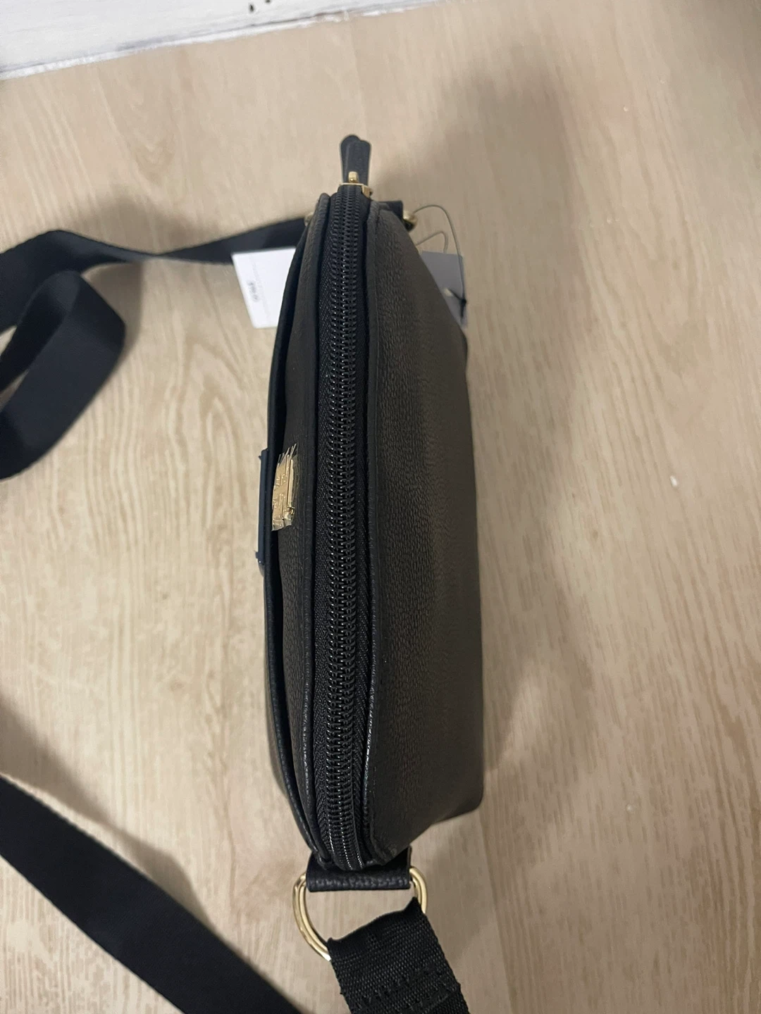 Tommy Hilfiger Black Leather Crossbody Bag - photo 5