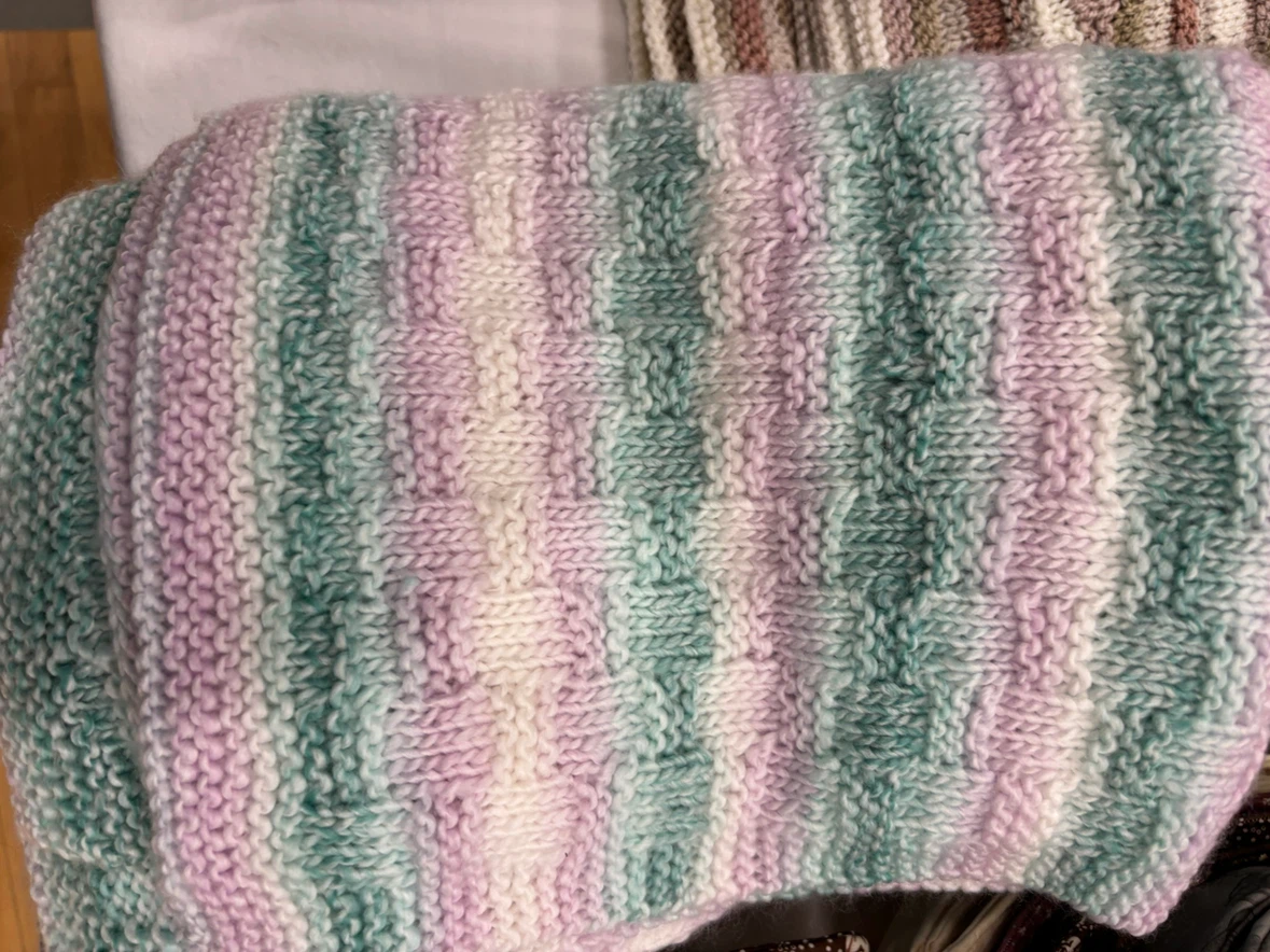 Handmade Knitted Blanket - photo 4