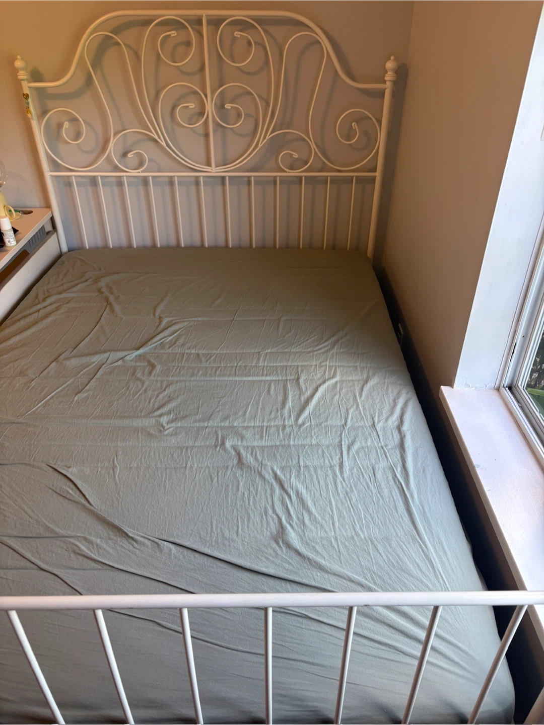 White Metal Bed Frame and mattress - photo 3