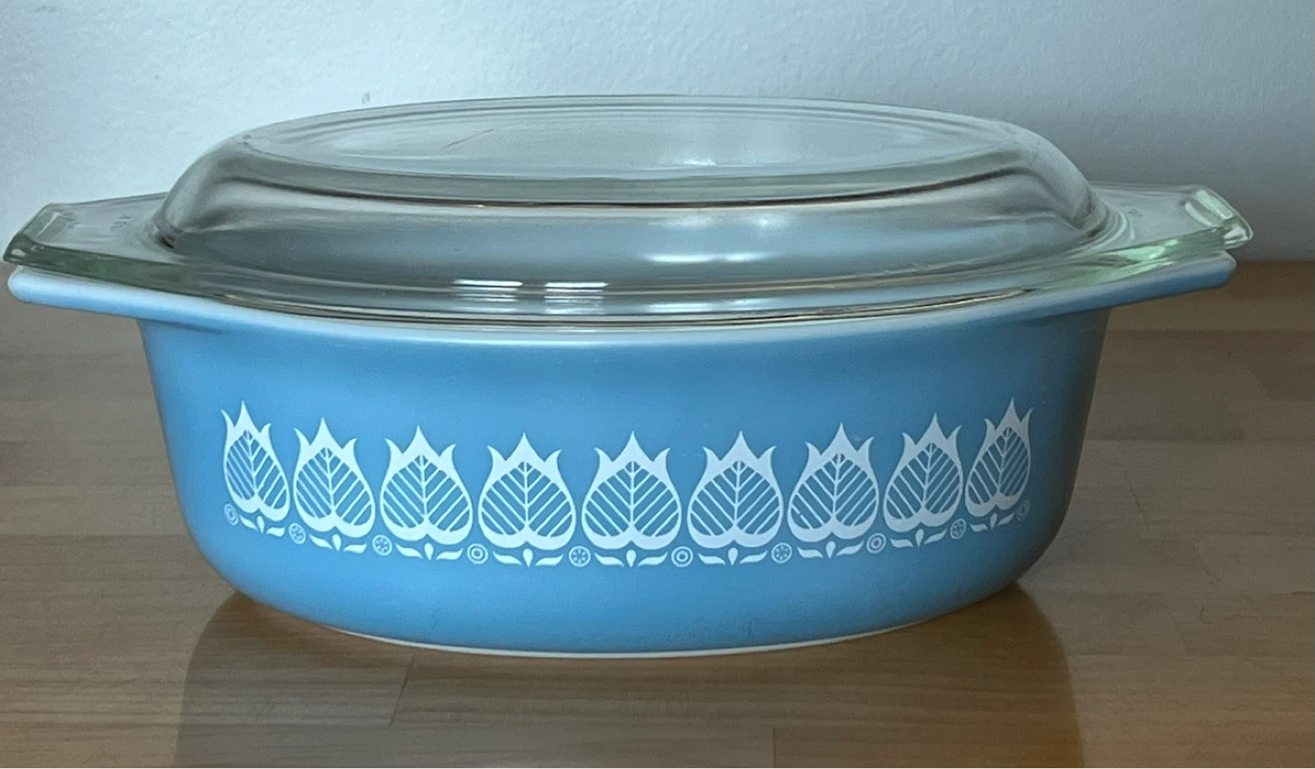Vintage Pyrex Tulips Casserole 043