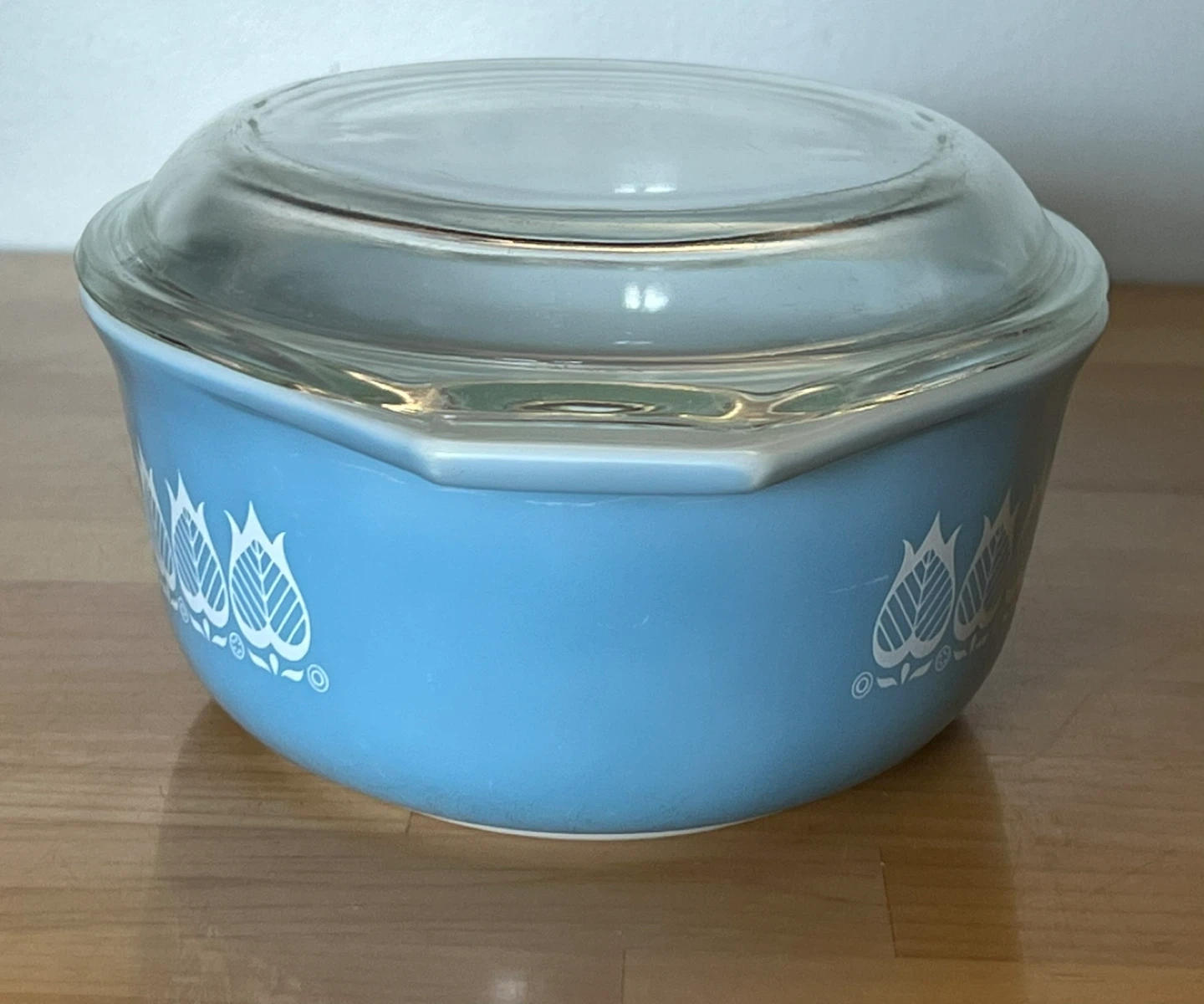 Vintage Pyrex Tulips Casserole 043 - photo 2