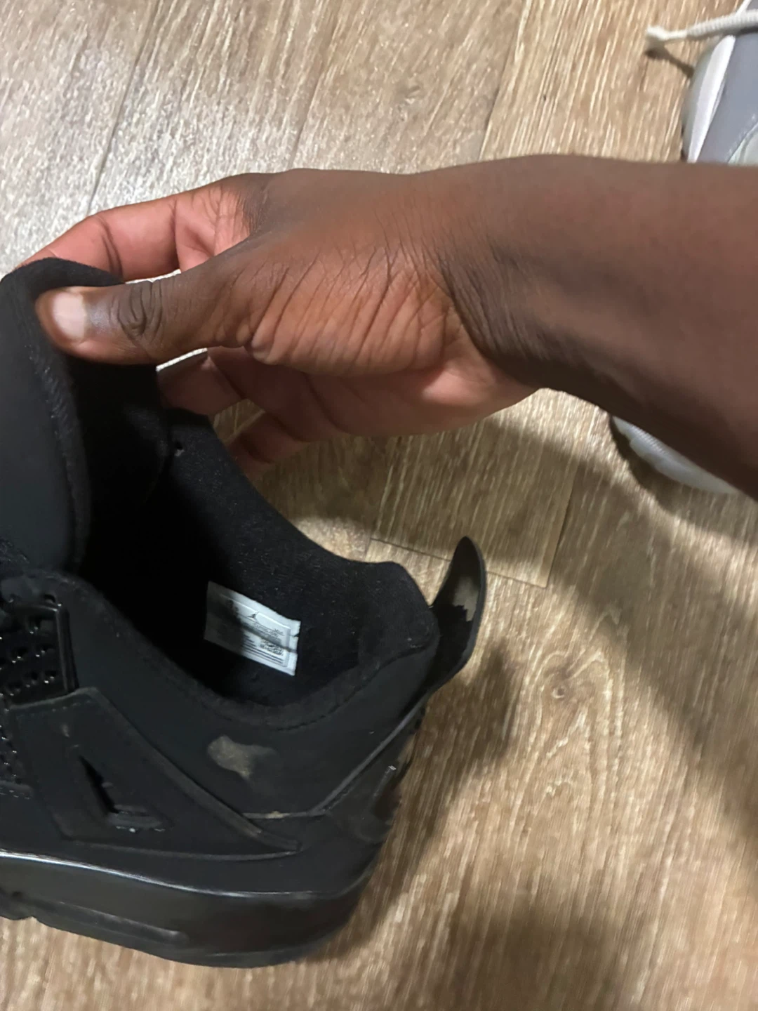 Air Jordan 4 Retro Black Cat - photo 2