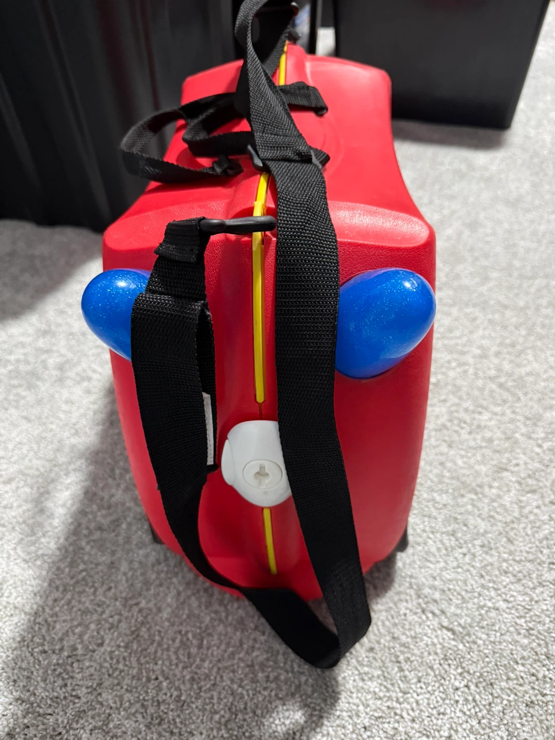 Trunki Ride-On Suitcase - Fire Engine - photo 3