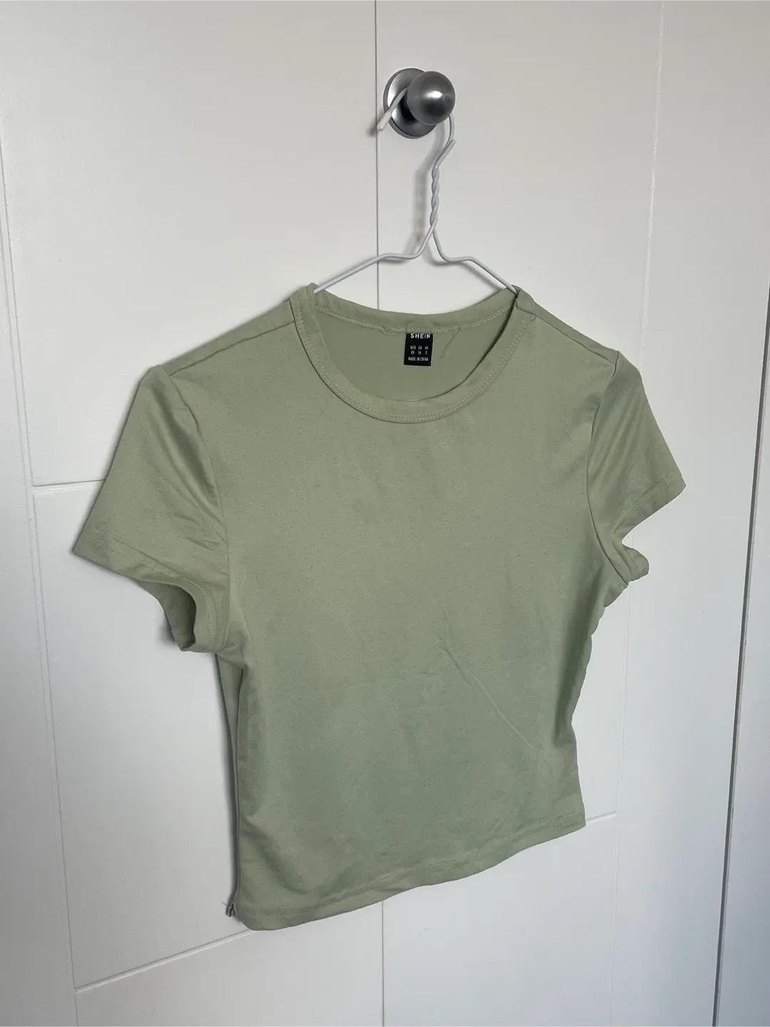 Green Cropped T-Shirt - photo 4