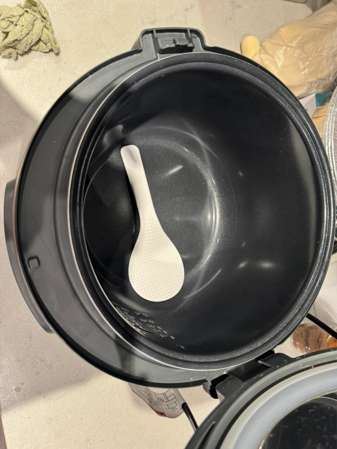Moving sales- must go instant pot  20C - photo 2