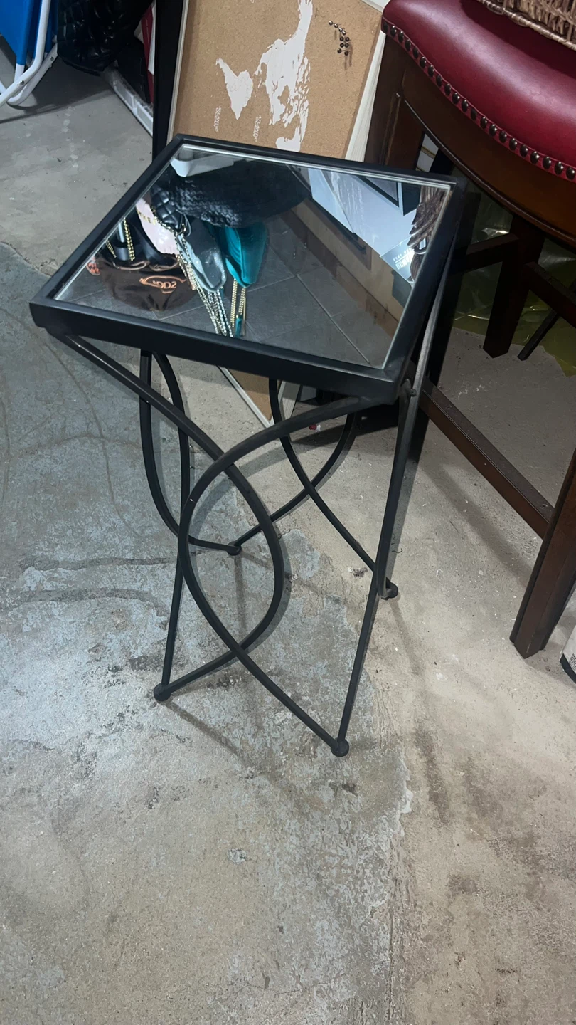 Square Mirrored Accent Table - photo 2
