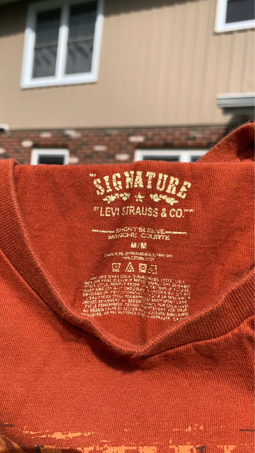 Levi Strauss & Co. Medium Size Orange T-Shirt ⚽️ - photo 3
