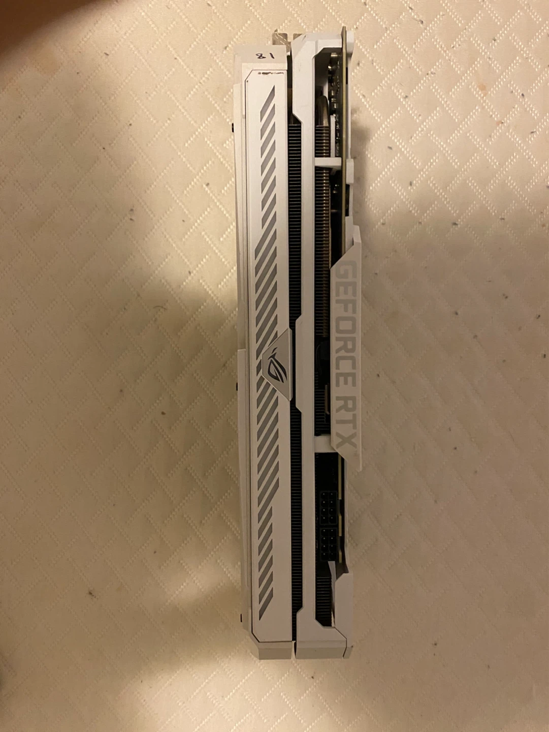 NEED GONE* 3070 Rog Strix White | Missing fan
