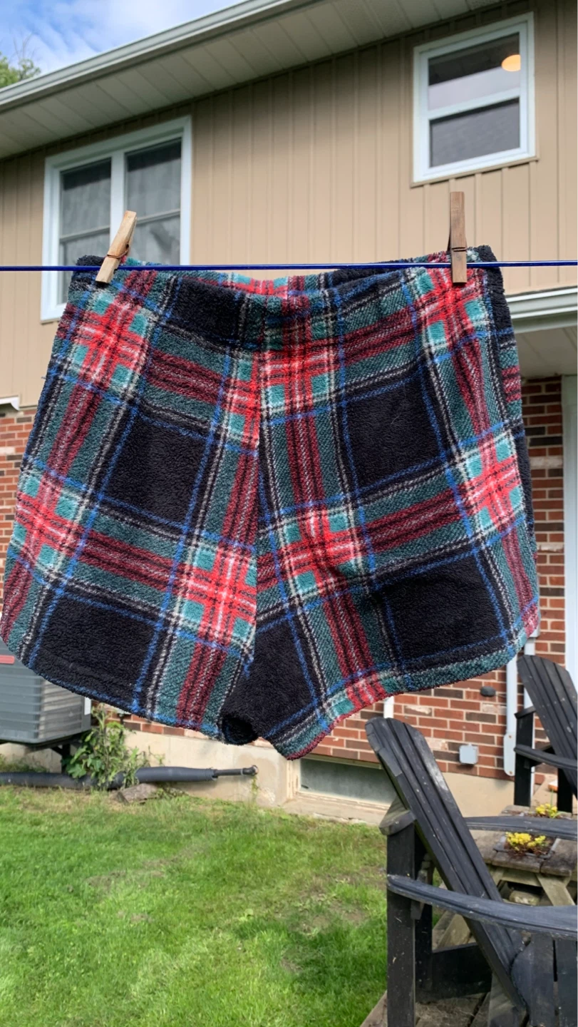 Plaid Fleece Sleep Shorts - Size Small ⚽️