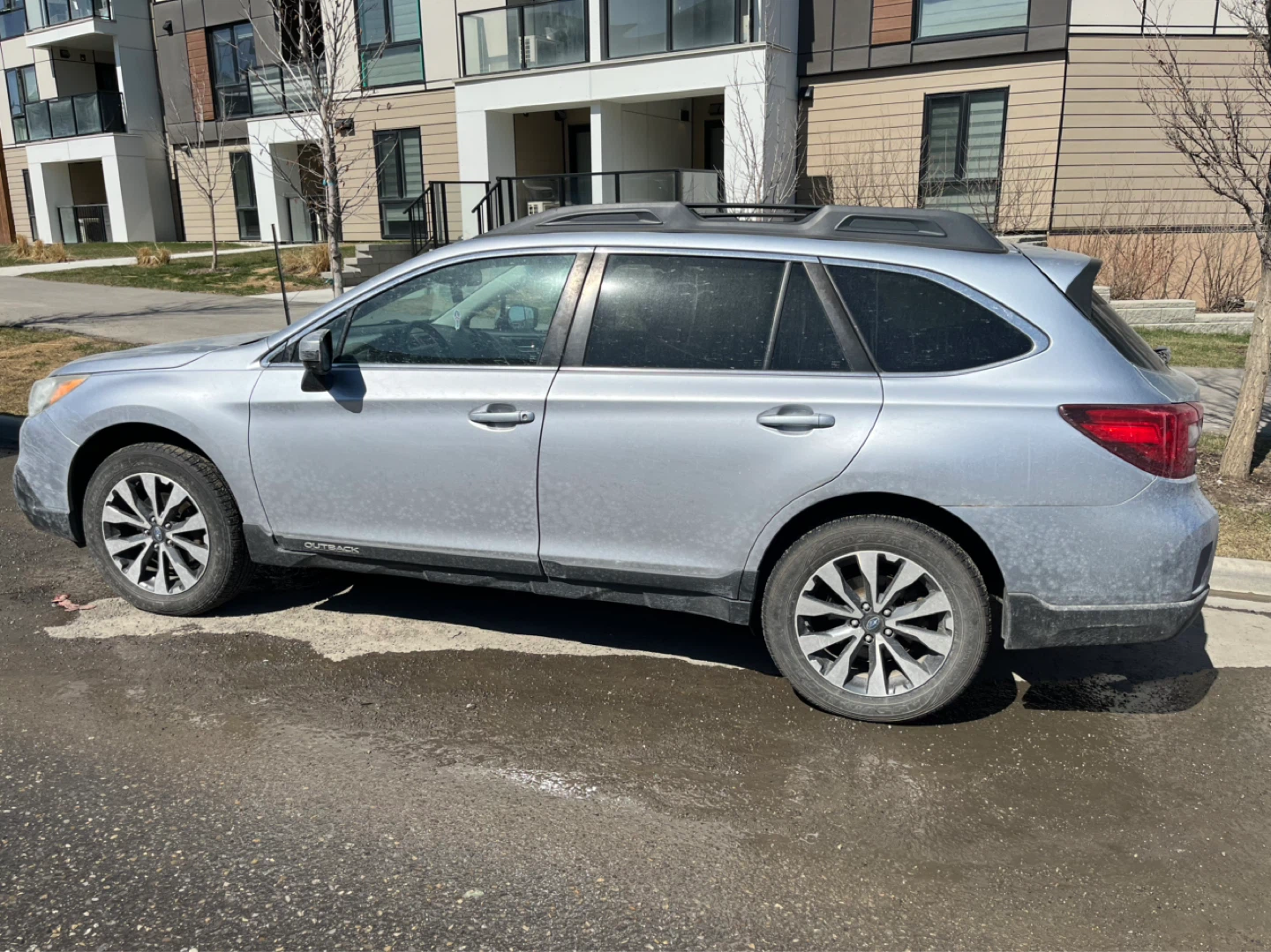 🚗 2015 Subaru Outback 2.5i AWD with winter tires - photo 3