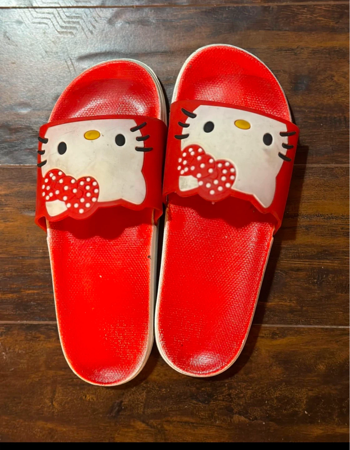 Hello Kitty Red Slides Sandals⚽️
