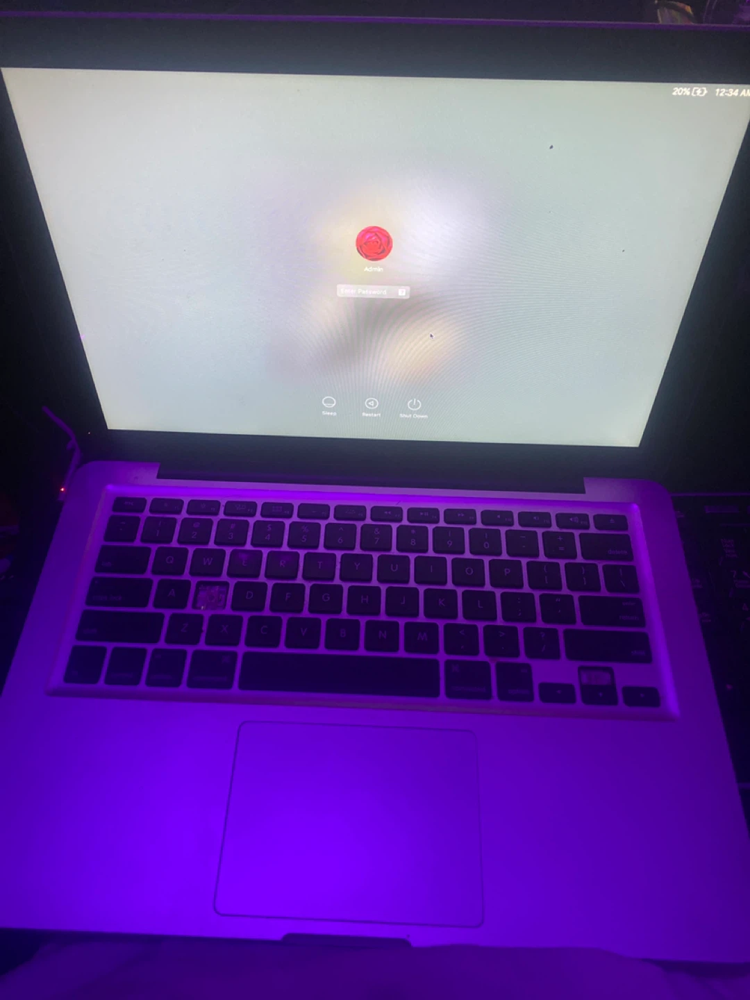 Apple MacBook Pro - photo 2