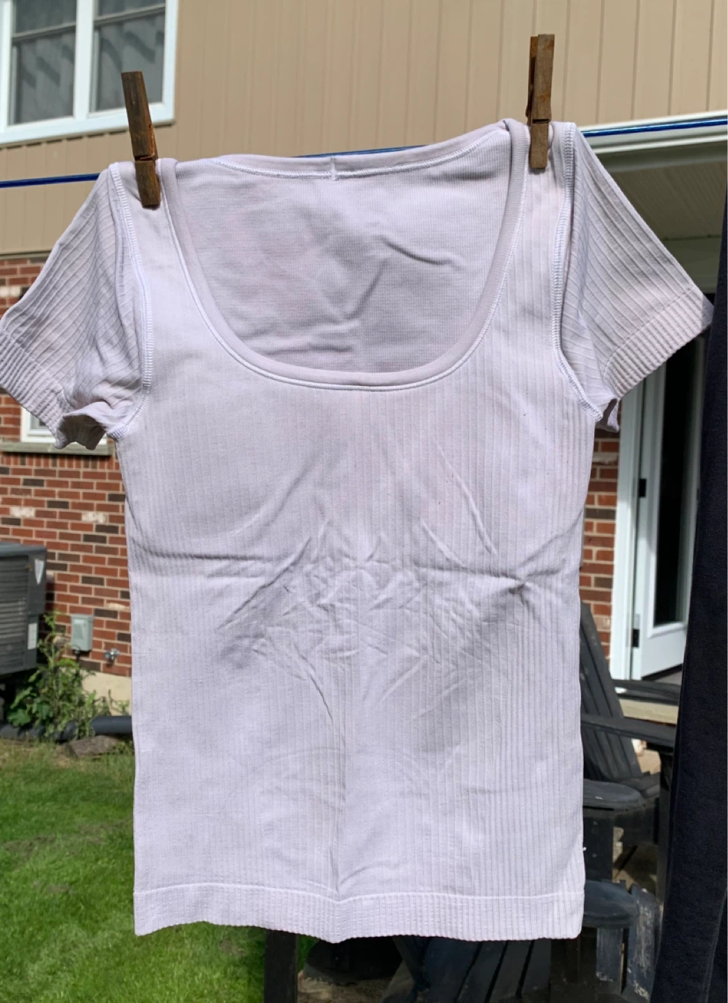 Small Lululemon Ribbed Short Sleeve Top ⚽️