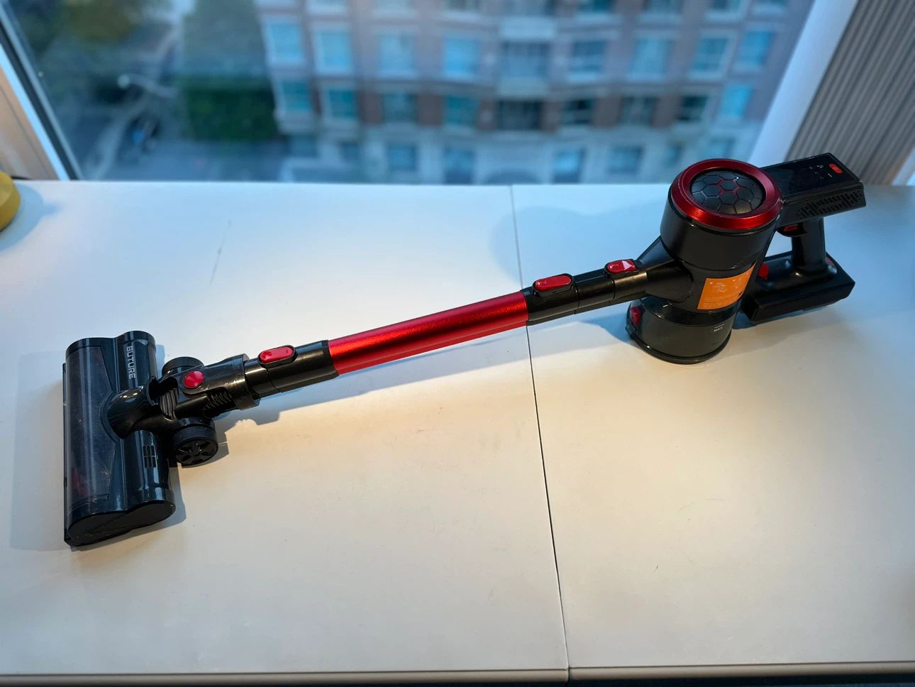 Buture JR700 Red Cordless Vacuum
