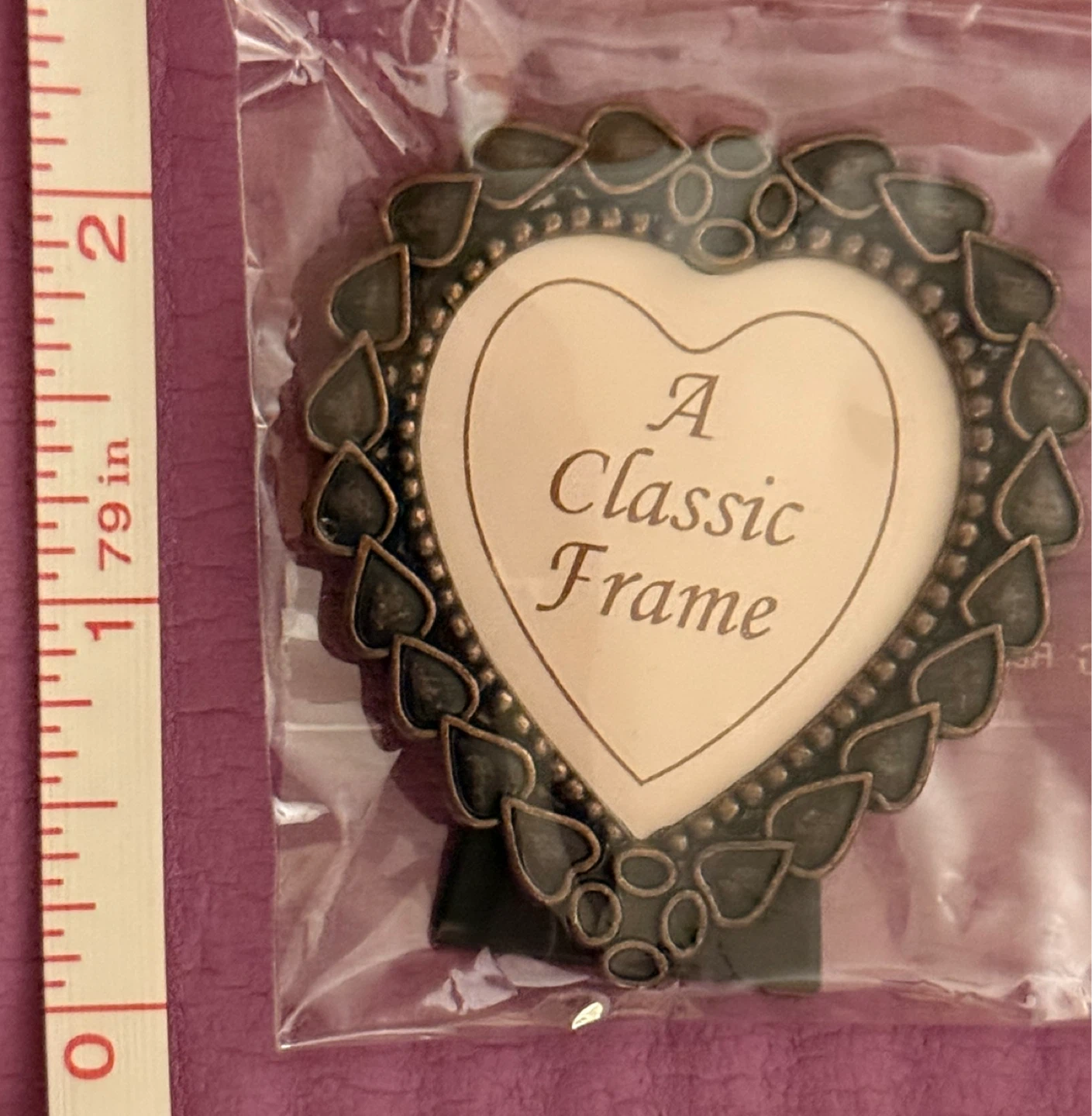 NEW⚽️Mini Heart Shaped Photo Frame