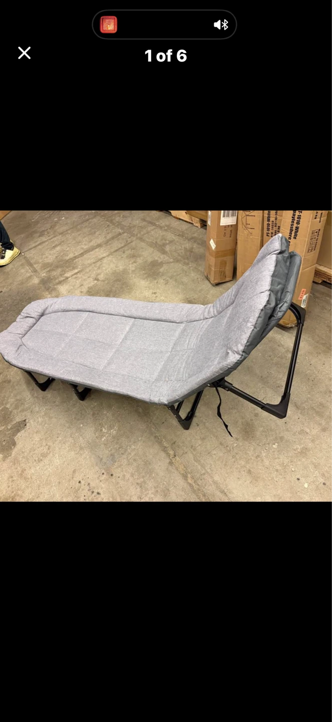 Grey Padded Lounger Chair