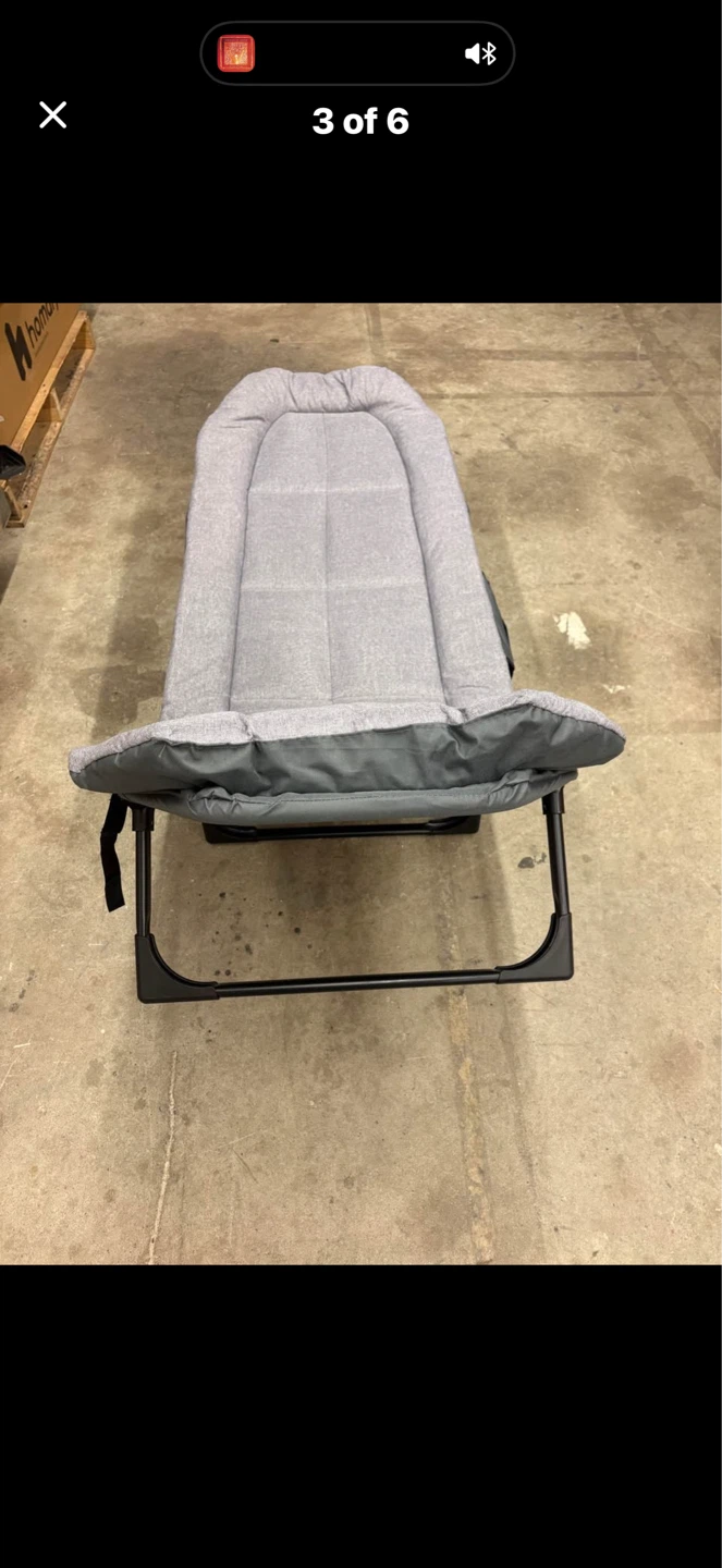 Grey Padded Lounger Chair - photo 3