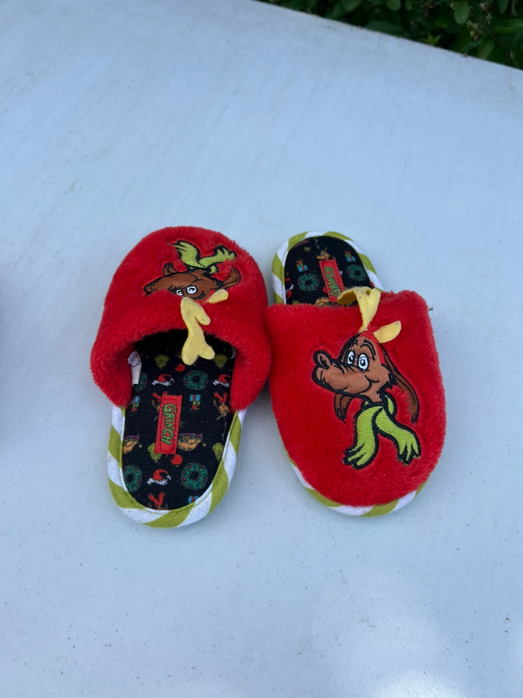 Kids' Grinch Slippers