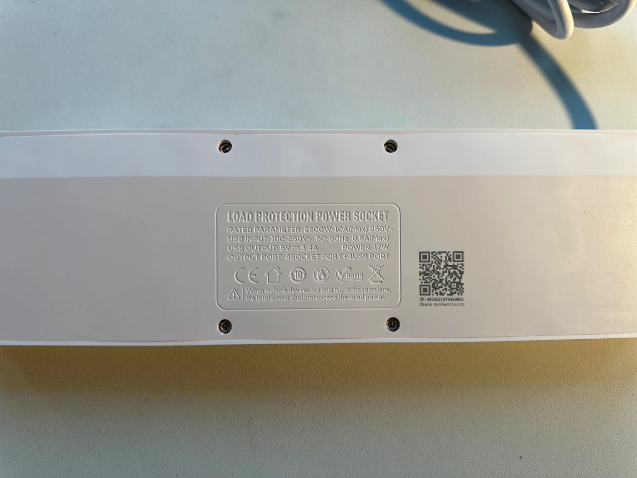 LDNIO Defender Series 4 Universal Outlet Power Strip - photo 3
