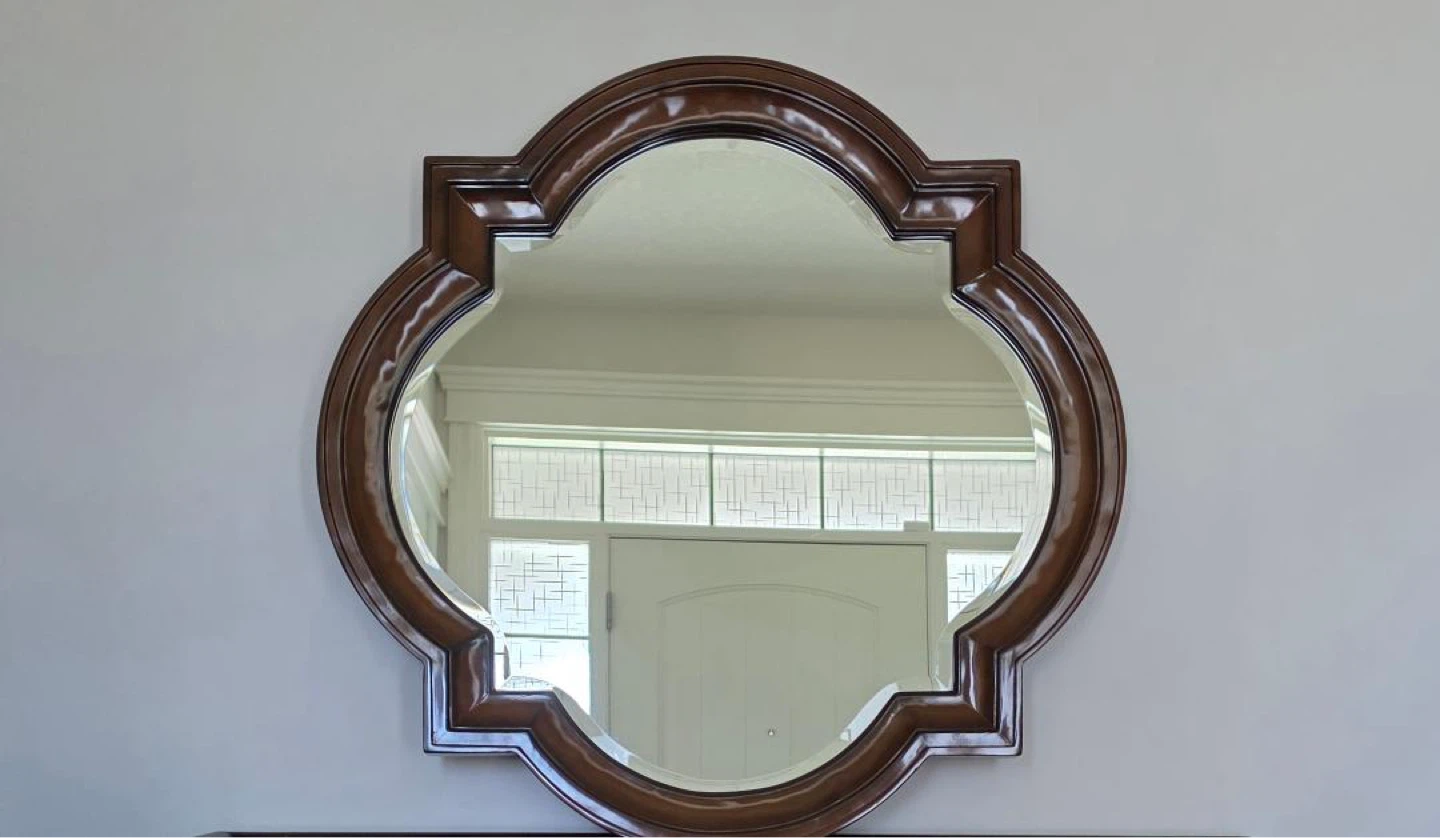 Elegant Console Table & Decorative Mirror - photo 2