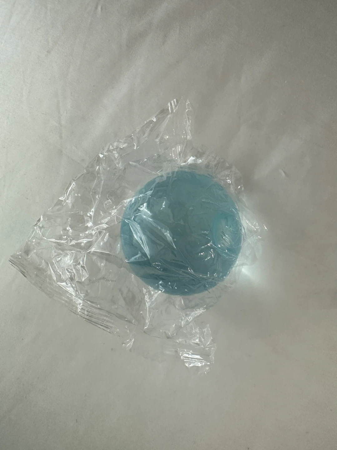 ⚽️Blue round squishy in plastic wrap