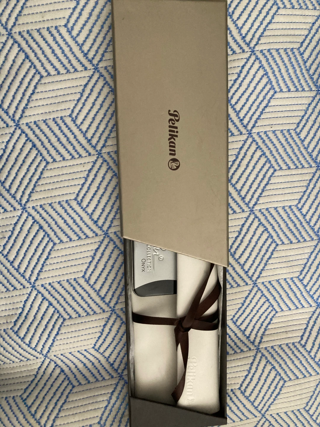 Pelikan Souverän Collection Onyx Pen⚽️