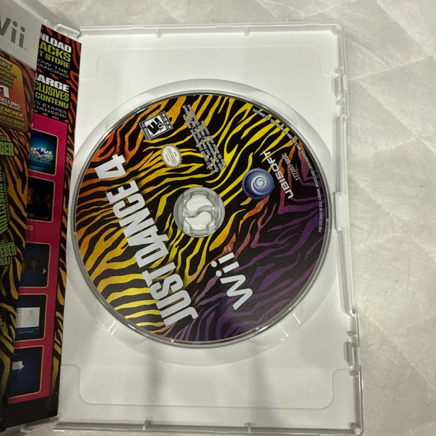Just Dance 4 - Nintendo Wii - photo 4
