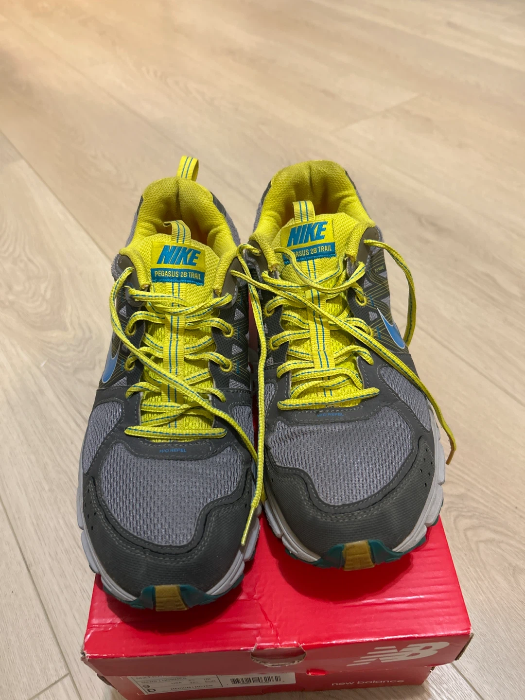 Nike Pegasus 29 Trail Running Shoes - Grey/Yellow/Blue - Size 9