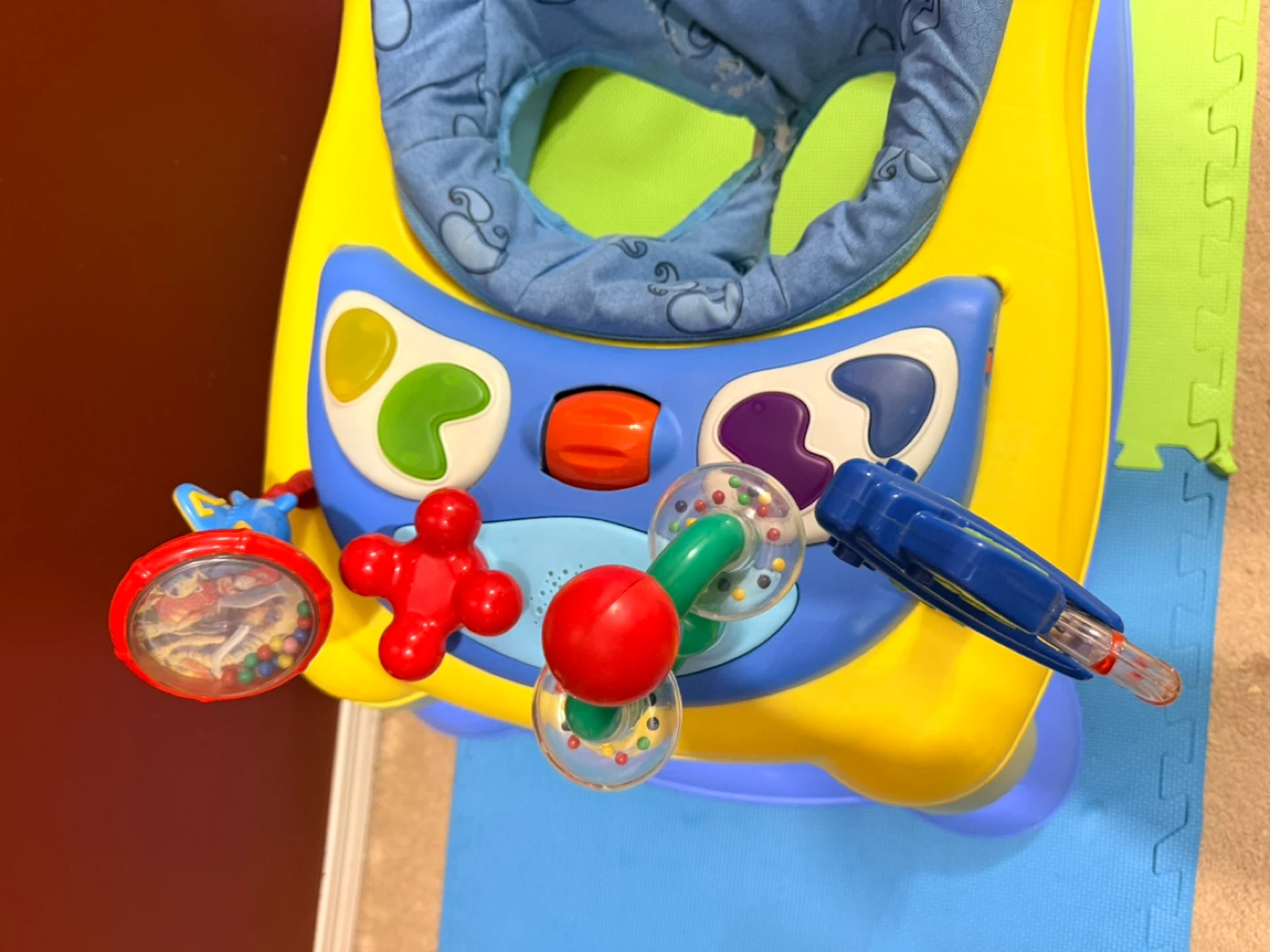 Baby Walker / Activity Center - photo 2