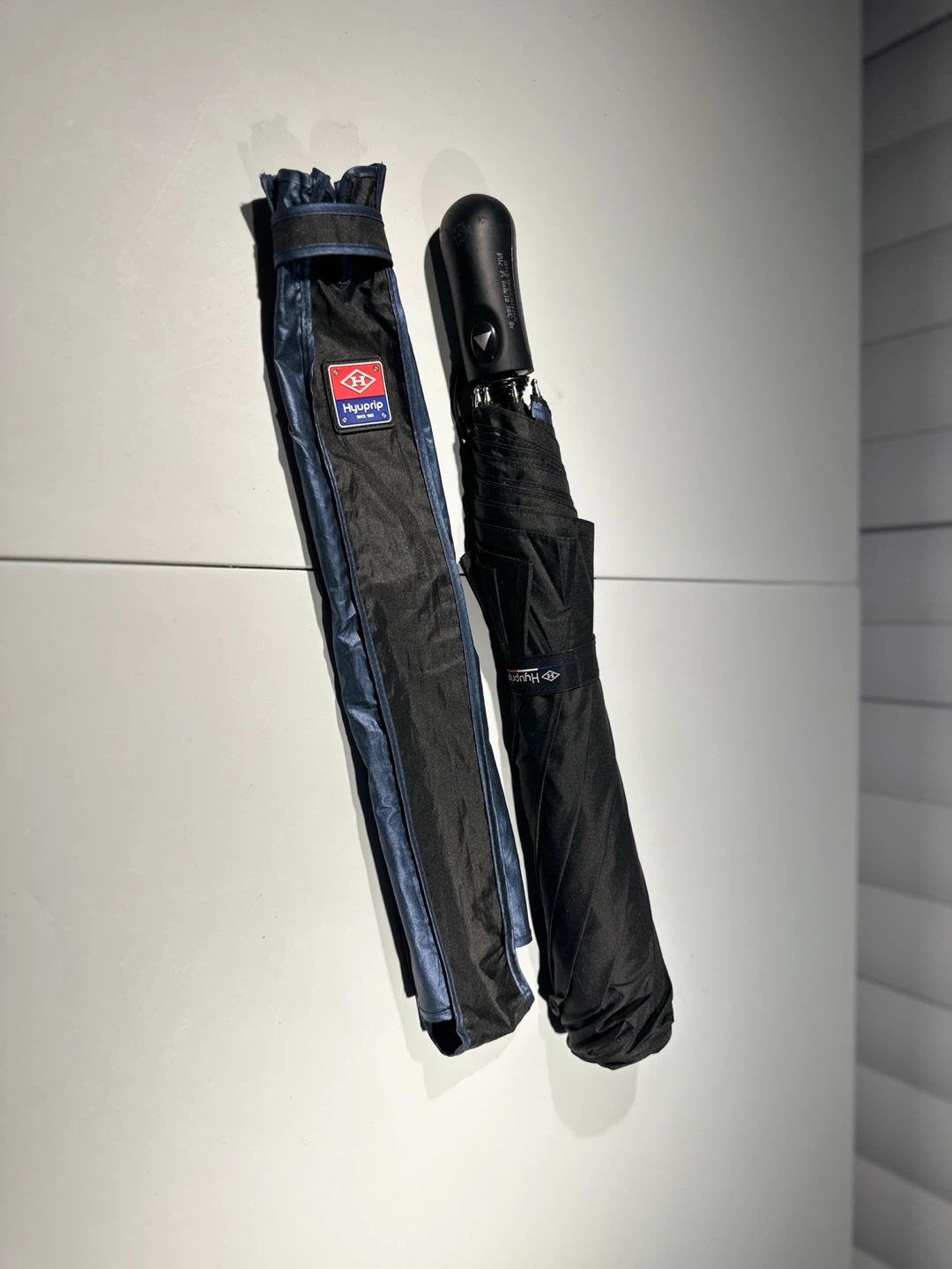 Umbrellas (set of 2)