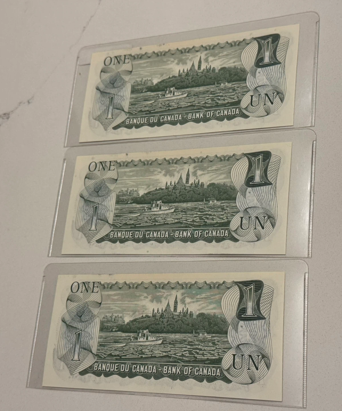 Set of 3 UNC Consecutive Serial # 1973 Canadian $1 Banknotes - photo 2