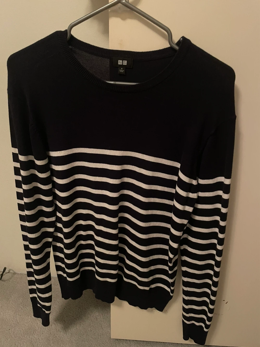 UNIQLO Striped Crew Neck Sweater ⚽