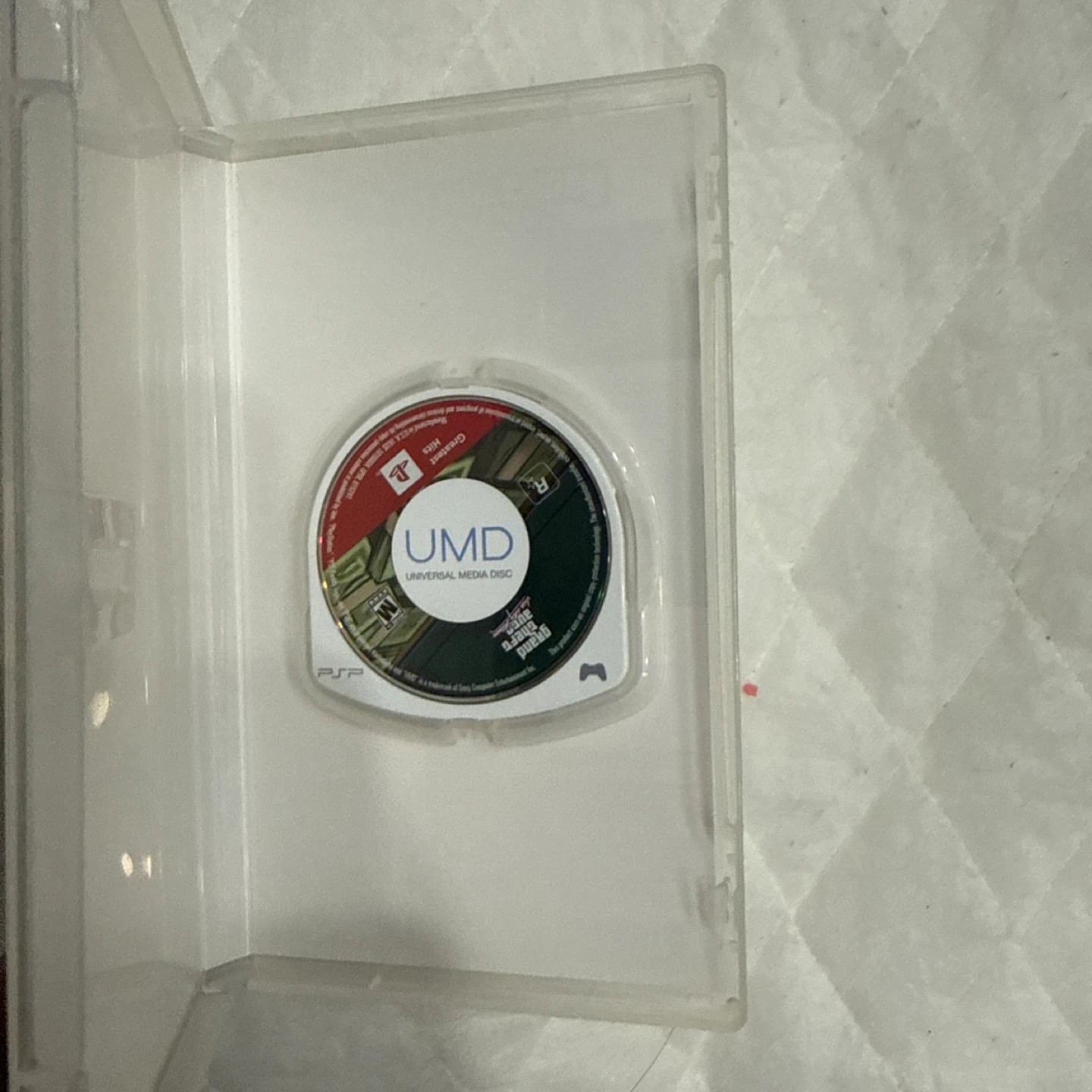 Grand Theft Auto: Vice City Stories PSP UMD - photo 3