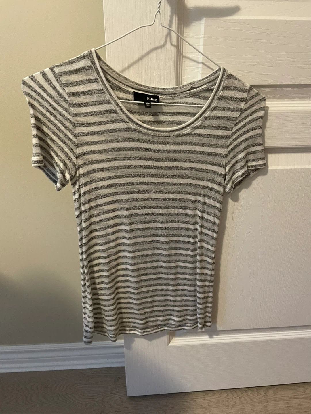 Woman XXS size Striped T-Shirt ⚽