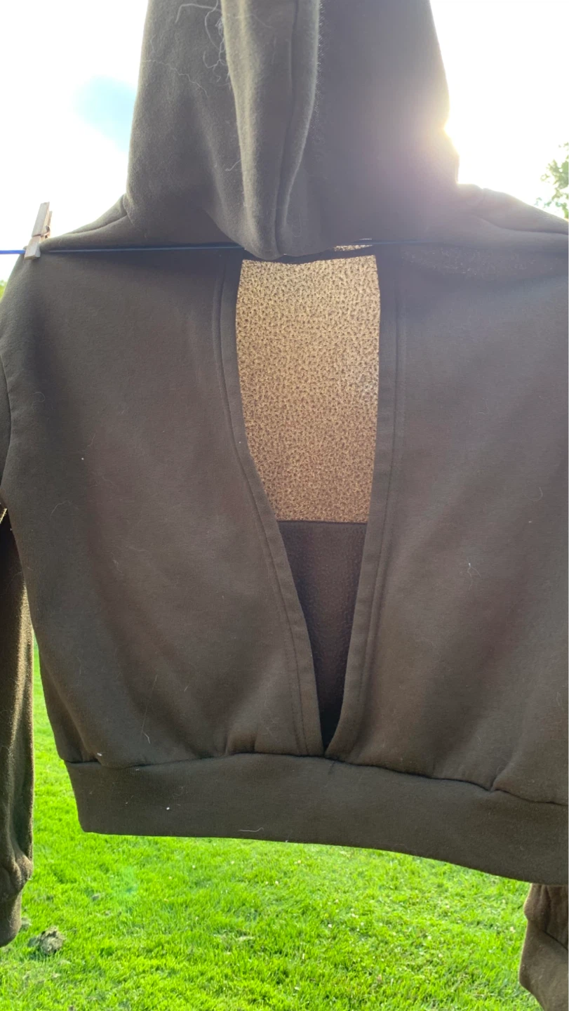 Brown Hoodie with Back Cutout ⚽️ - photo 3