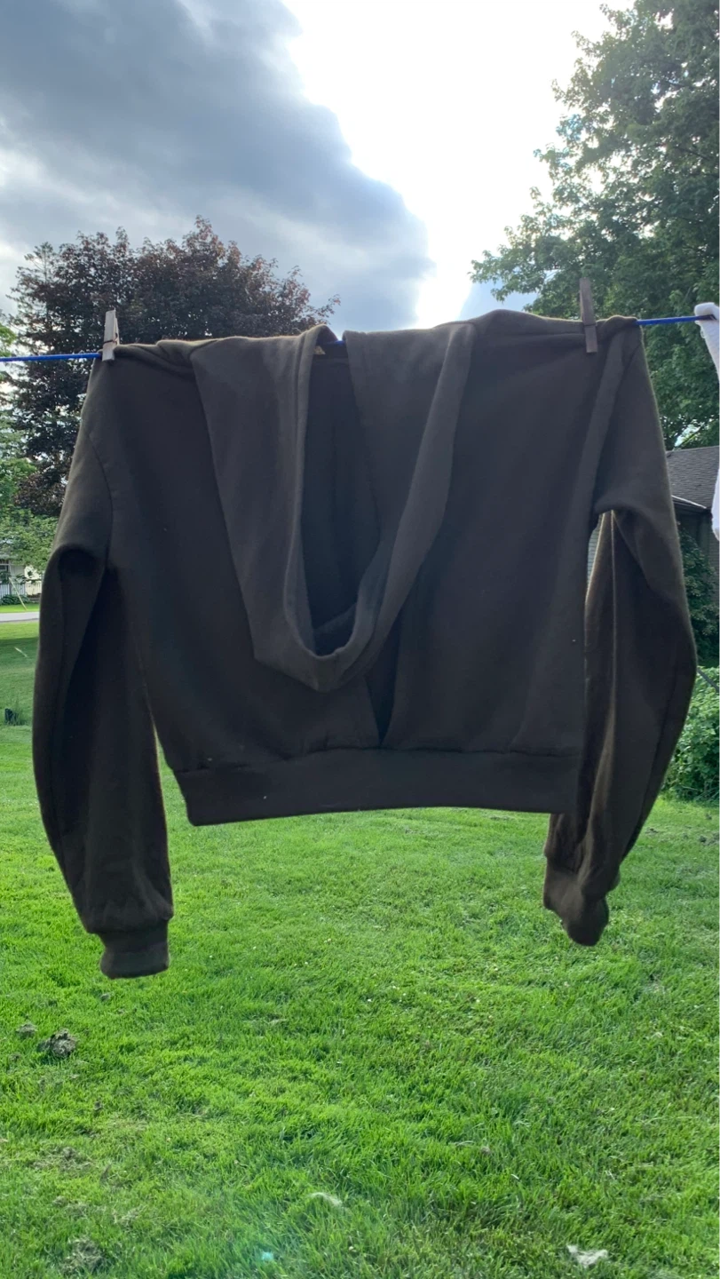 Brown Hoodie with Back Cutout ⚽️ - photo 2