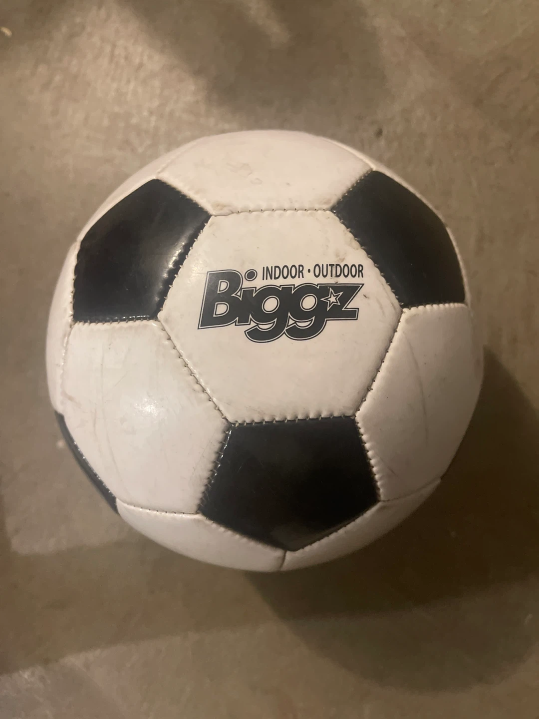 BiggZ Soccer Ball Size 4 Indoor/Outdoor