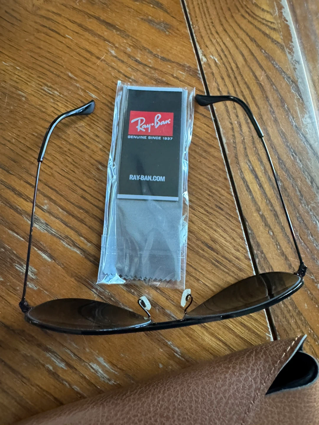 Ray-Ban Aviator Sunglasses with Case - photo 5